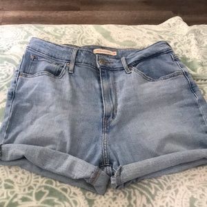 🔥 LEVI STRATUS 721 HIGH RISE SKINNY JEAN SHORTS 💎